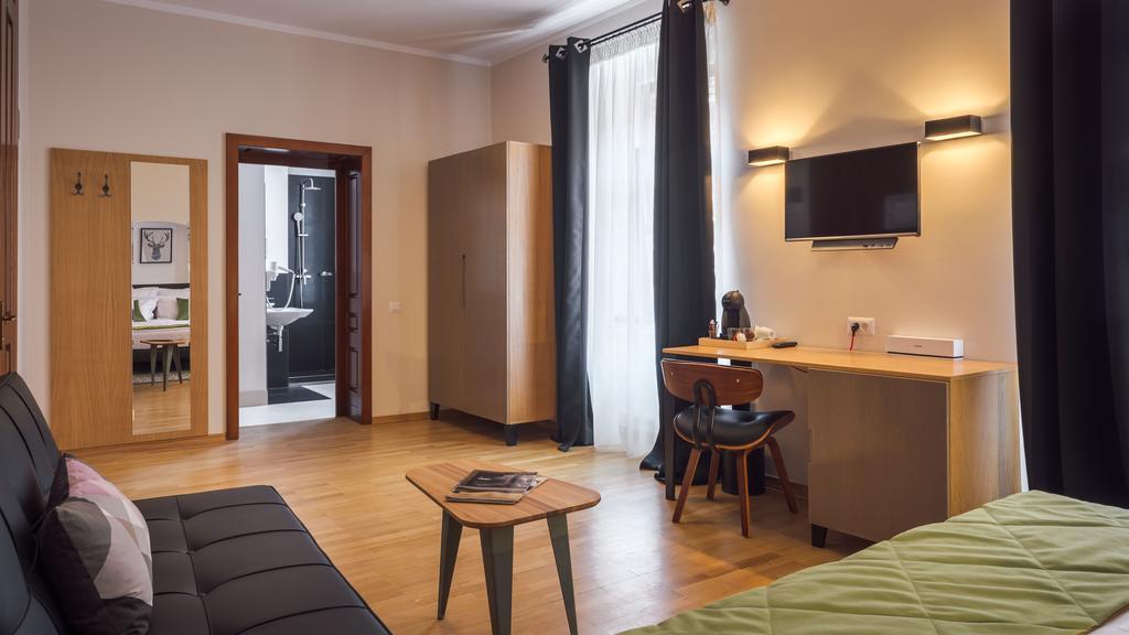 Antler Boutique Hotell Braşov Exteriör bild