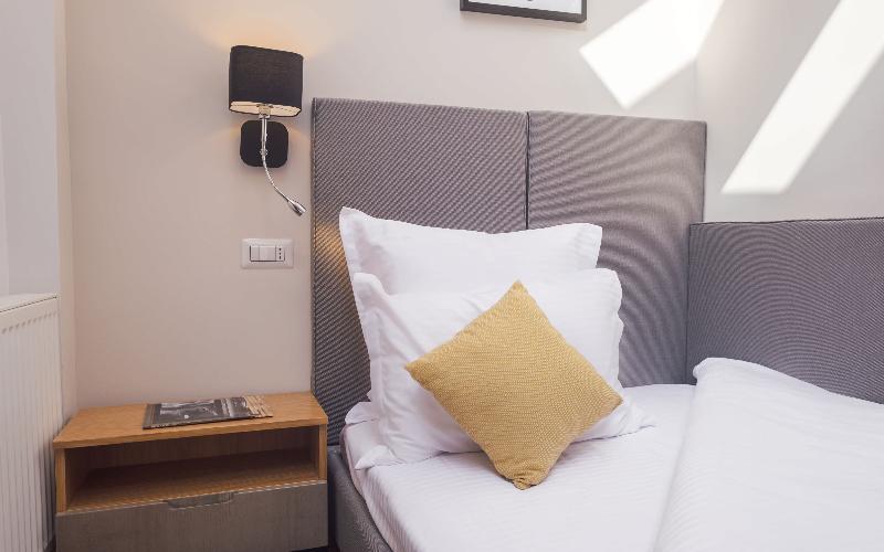 Antler Boutique Hotell Braşov Exteriör bild
