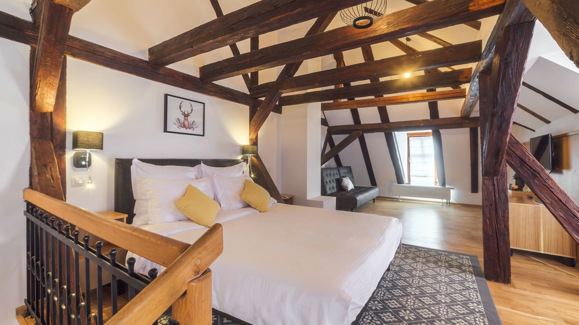 Antler Boutique Hotell Braşov Exteriör bild
