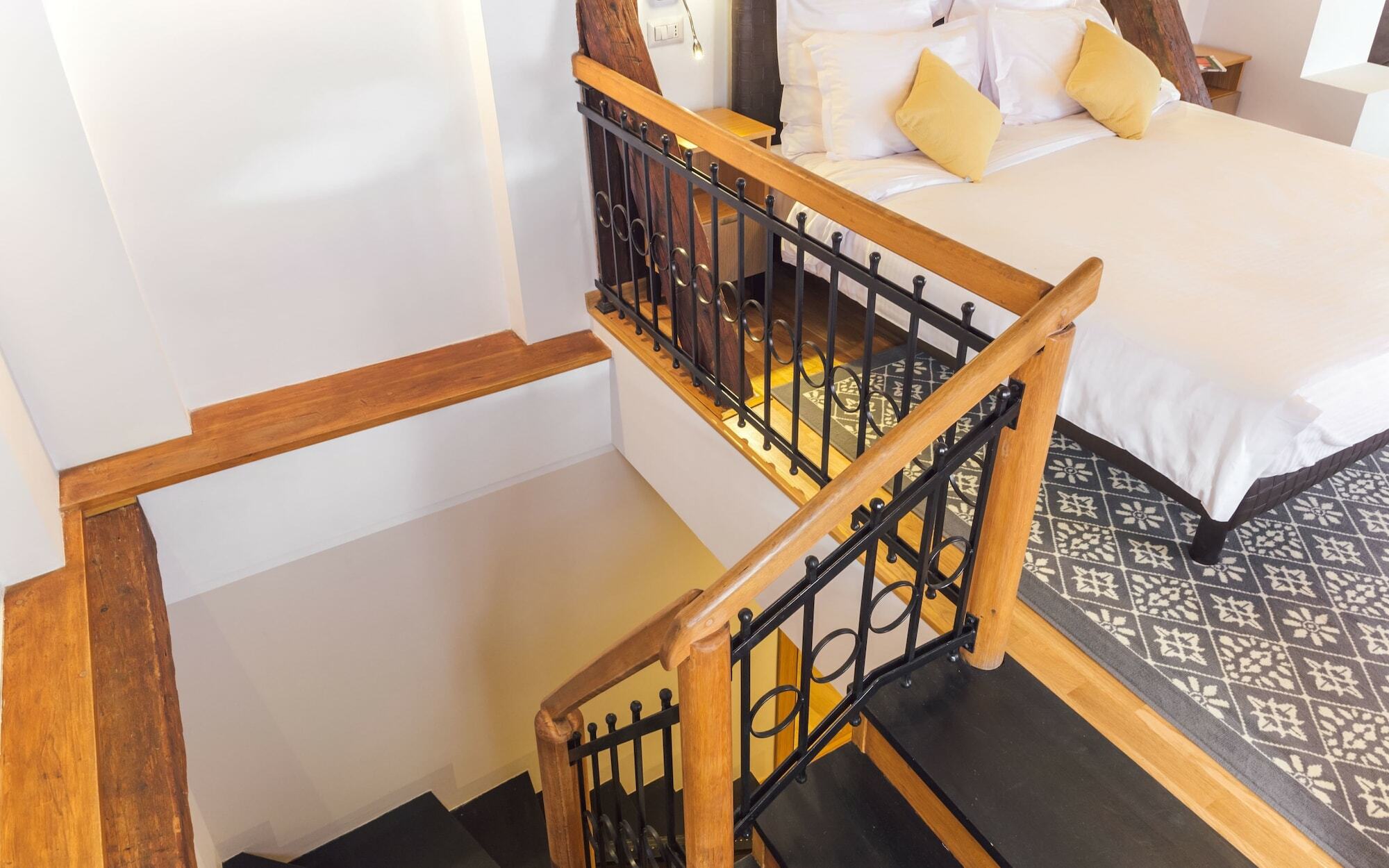 Antler Boutique Hotell Braşov Exteriör bild